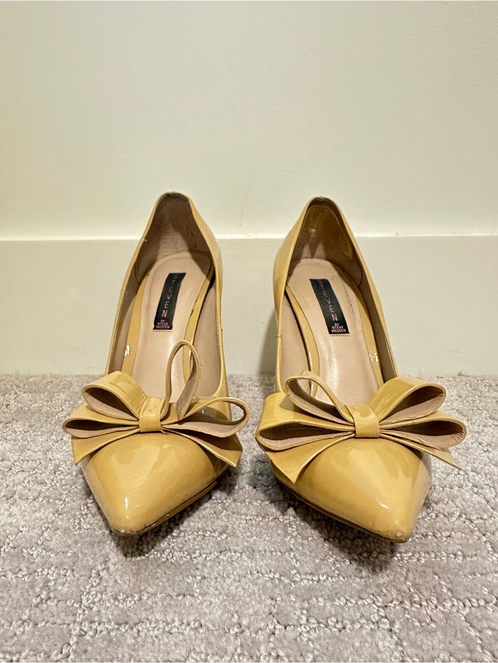 Steven by Steve Madden Bow Heels